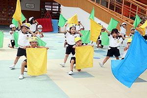 運動会のリズム活動　ひまわり・さくら・たんぽぽ