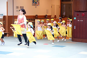 運動会のリズム活動　ひまわり・さくら・たんぽぽ