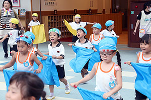 運動会のリズム活動　ひまわり・さくら・たんぽぽ