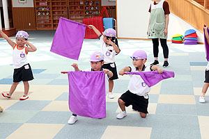 運動会のリズム活動　ばら・すみれ