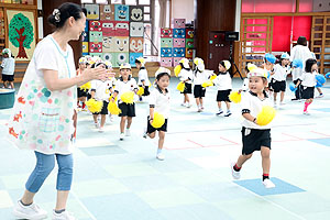 運動会のリズム活動　ぱんだ・こあら・きりん