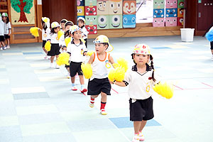 運動会のリズム活動　ぱんだ・こあら・きりん