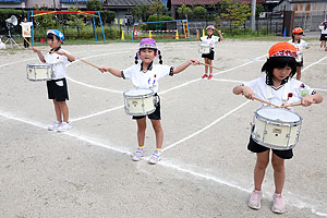 鼓隊の活動頑張っています！　C・D・E