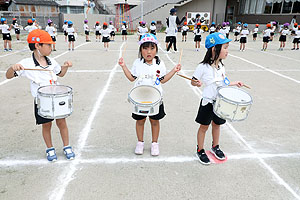 鼓隊の活動頑張っています！　C・D・E