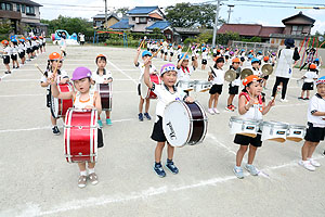 鼓隊の活動頑張っています！　C・D・E