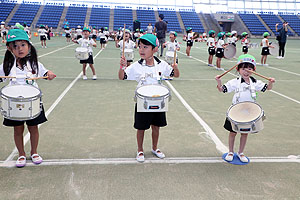 運動会予行１　　年長組　鼓笛・A・B