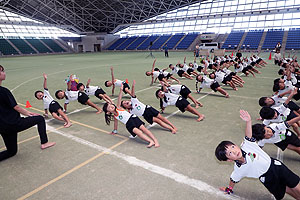 運動会予行3　　　年長組　組体操