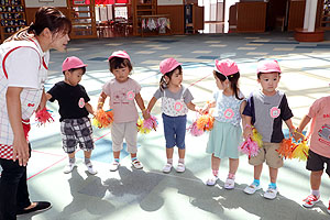 運動会のリズム活動　ひよこ