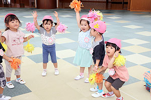 運動会のリズム活動　ひよこ