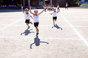 運動会のかけっこ活動　年中組