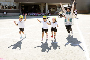 運動会のかけっこ活動　年中組