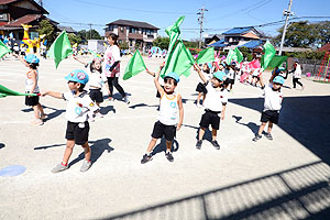 運動会のリズム活動　年中組