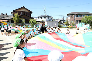 運動会のバルーン活動　年長組