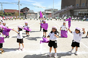 運動会予行が行われました　リズム　年中組