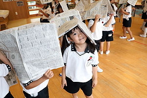 新聞遊び　たんぽぽ