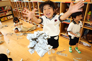 新聞遊び　たんぽぽ