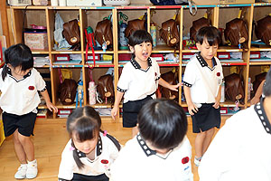 新聞遊び　たんぽぽ