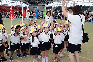 エンゼル運動会３　　　　年少かけっこ