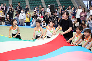 エンゼル運動会８　　　　年長 組体操・バルーン