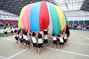 エンゼル運動会８　　　　年長 組体操・バルーン