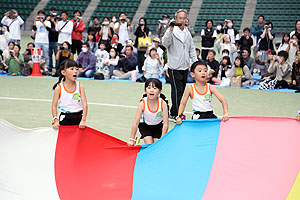 エンゼル運動会８　　　　年長 組体操・バルーン