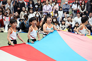 エンゼル運動会８　　　　年長 組体操・バルーン