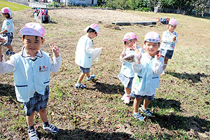 お散歩楽しかったね！　うさぎ・ばら