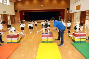 体操教室　跳び箱にチャレンジ‼　C