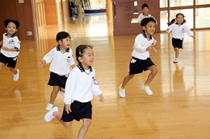 体操教室　鉄棒がんばったね‼　すみれ