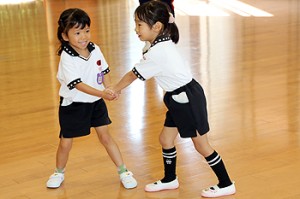 体操教室　鉄棒がんばったね‼　すみれ