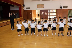 体操教室　鉄棒頑張りました‼　ひまわり