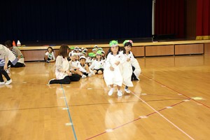エンゼルホールで楽しい運動あそび‼　年長B・年中たんぽぽ