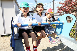 元気いっぱい園庭遊び！　A・B・うさぎ・りす・ことり・ひよこ　NO.1