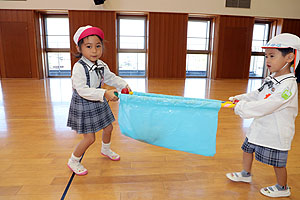 かぼちゃ運びリレー　ばら・きりん