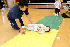 体操教室　笑顔いっぱい　ひよこ