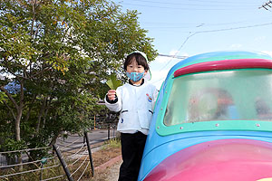 元気いっぱい園庭遊び！　うさぎ・ことり