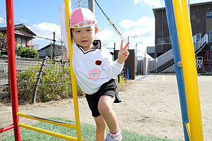 元気いっぱい園庭遊び！　うさぎ・ことり