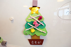 クリスマスツリーの制作　ばら