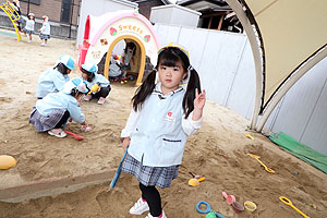 園庭で思いっきり遊びました！　さくら・たんぽぽ・こあら・ぱんだ・きりん