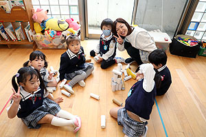 タワー作り競争　こあら