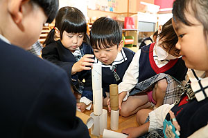 タワー作り競争　こあら