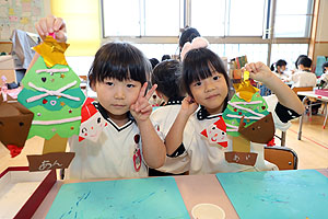 クリスマスツリーの制作　ばら