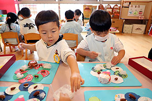 クリスマスリースの制作　ぱんだ