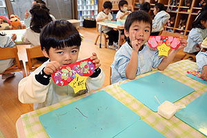 デコレーションの制作　こあら