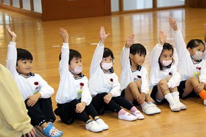 体操教室　ブリッジ・片足跳び　ひまわり