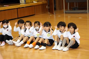体操教室　ブリッジ・片足跳び　ひまわり