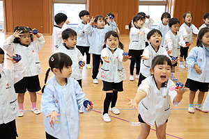 歌・カスタの予行が行われました　年少Bチーム