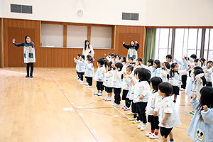 歌・カスタの予行が行われました　年少Bチーム