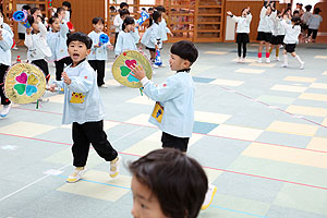 リズムフェスティバルの活動　年中Bチーム