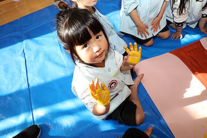 エンゼル幼稚園のお誕生日おめでとう　りす・ひよこ